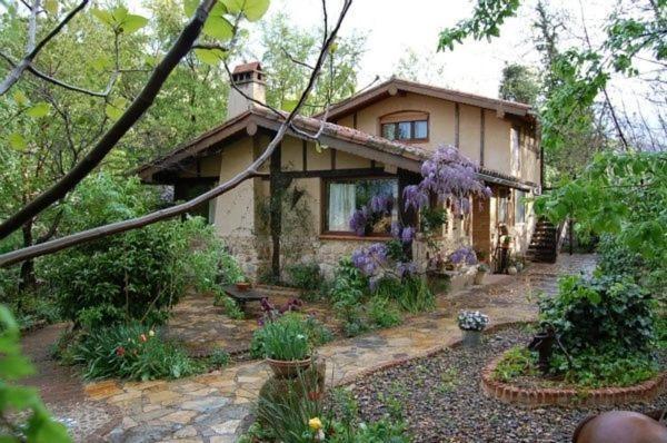 Casa Rural La Casa Del Bosque Navaconcejo Exterior foto